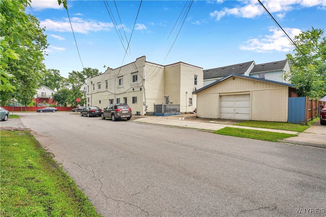 photo 3 : 2328 South Park Avenue, Buffalo NY 14220