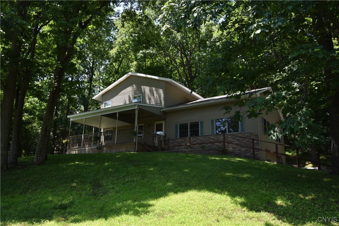 photo SOj0Gty3zs-stCWJ9OwcmMB0CxYhqGm9gP-M: 24673 Crane Lane, Watertown Town NY 13601