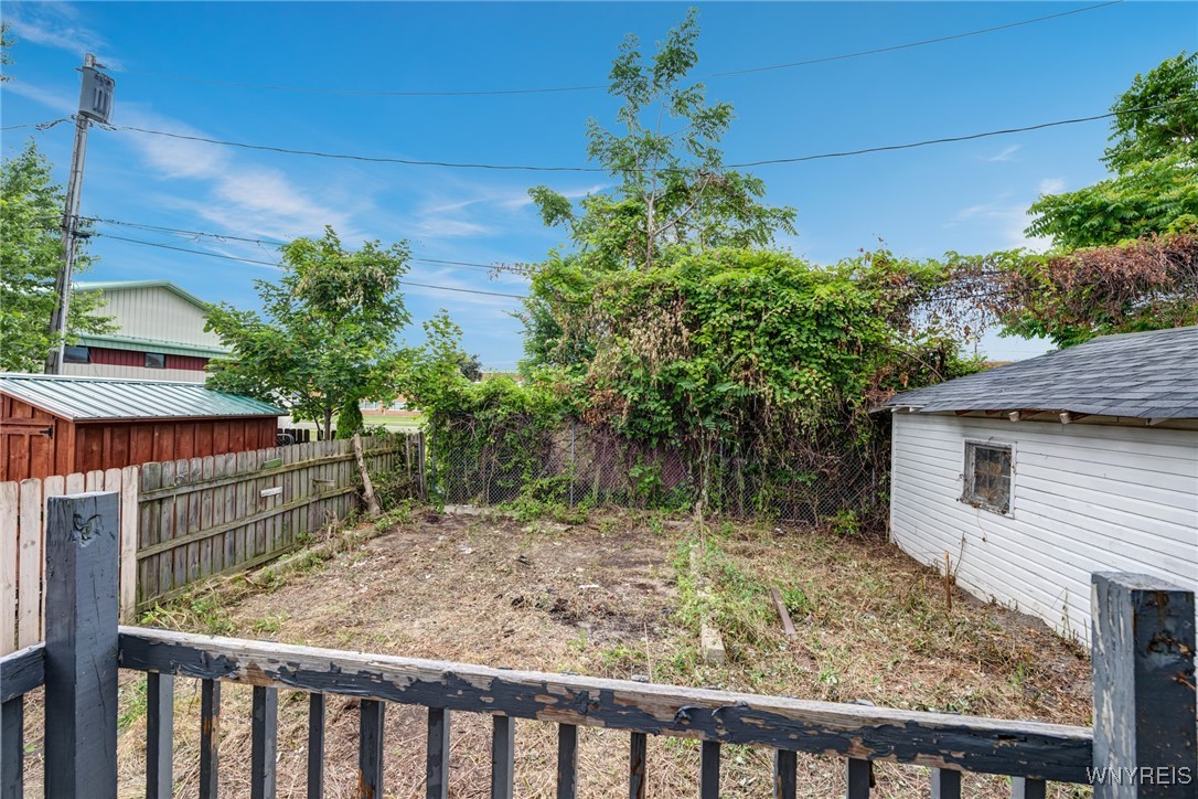 photo mmbo: 76 Chester Street, Buffalo NY 14208