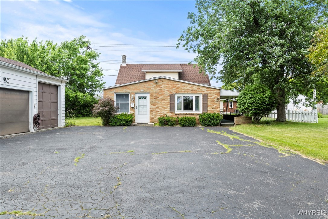 photo iq73iRKpiD8fWf247bhKQF1jLaFpQyIkkU5pDIRMc: 36 Meadowlawn Road, Cheektowaga NY 14225