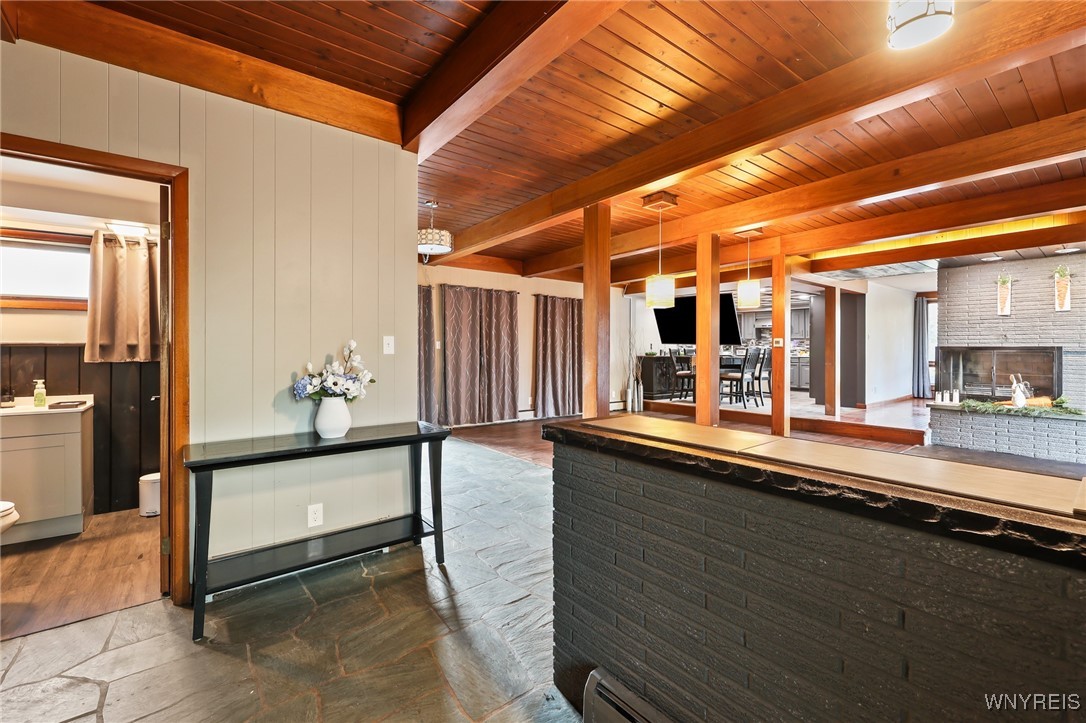 photo 3 : 722 College Ter Terrace, Niagara Falls NY 14305