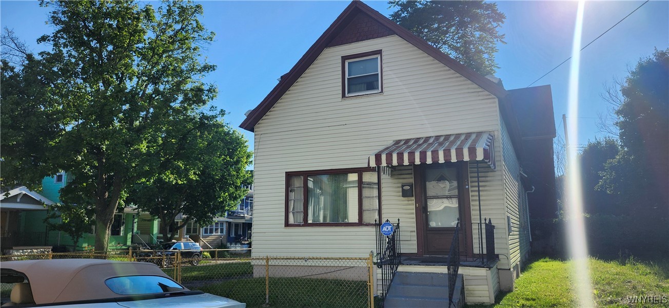 photo EN3jo-Jhn1j7ebrqmfug1TrFmwzdEsCEmQLm34cX2c: 4 Regina Place, Buffalo NY 14208