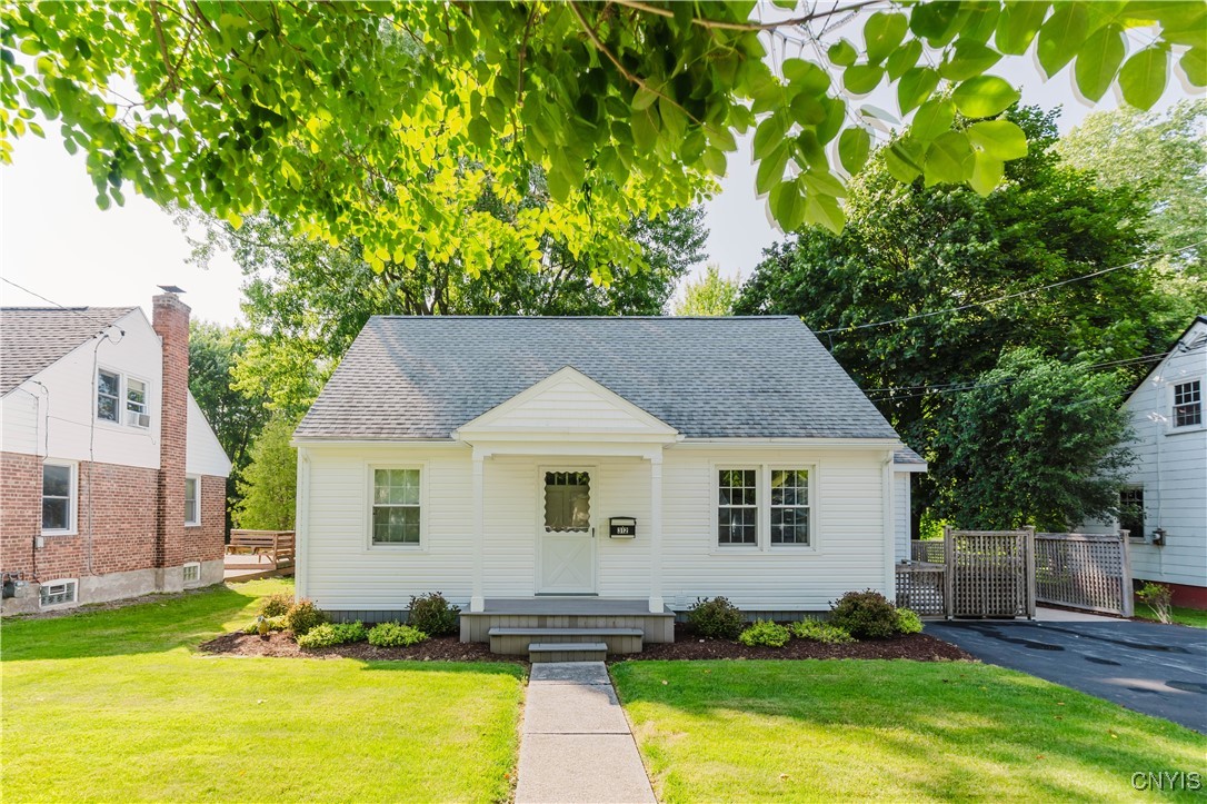photo 1 : 312 Iroquois Avenue West, Watertown City NY 13601