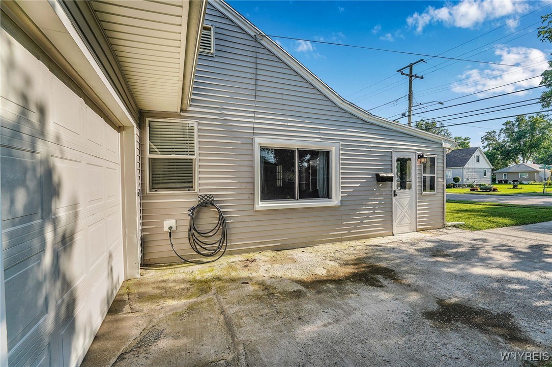 photo 3 : 278 Aurora Street, Lancaster NY 14086
