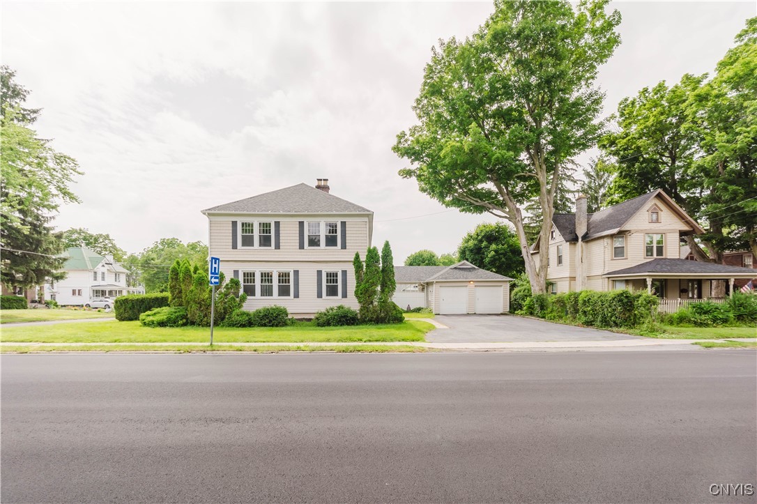 photo 3 : 304 Flower Avenue West, Watertown City NY 13601