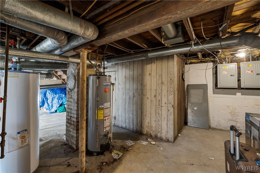 photo h1XGaTMiCJWejsRdr8GXFCggOxqH6FZQm-SBeAg: 626 Lisbon Avenue, Buffalo NY 14215