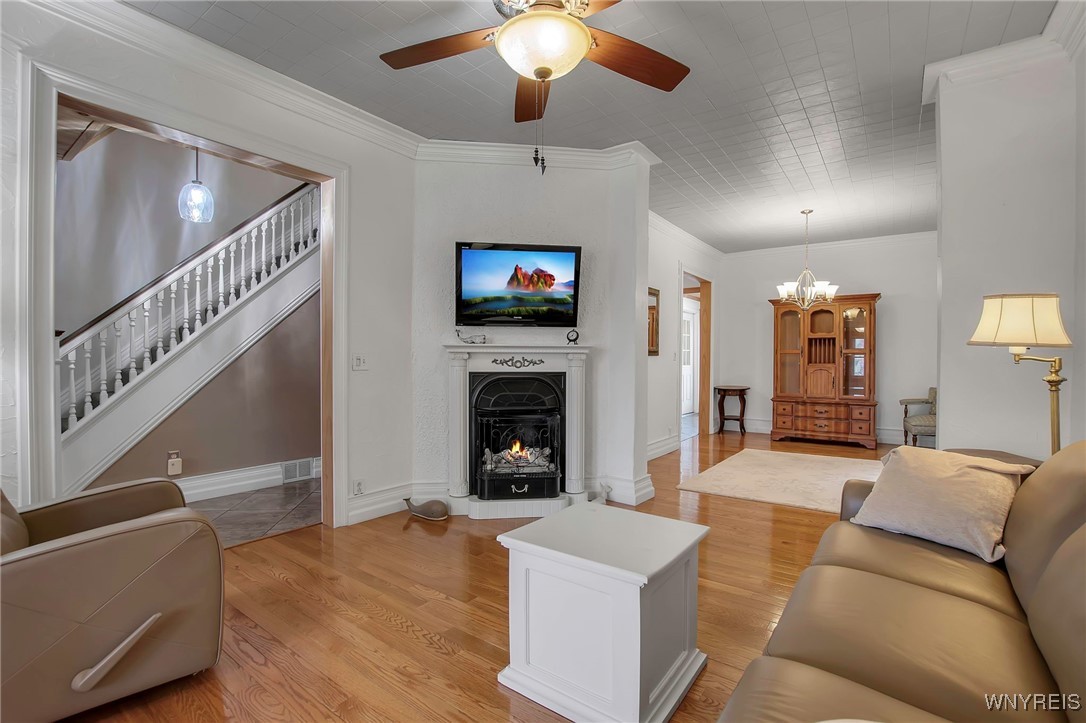 photo O9-ZK6ux: 2831 South Park Avenue, Lackawanna NY 14218