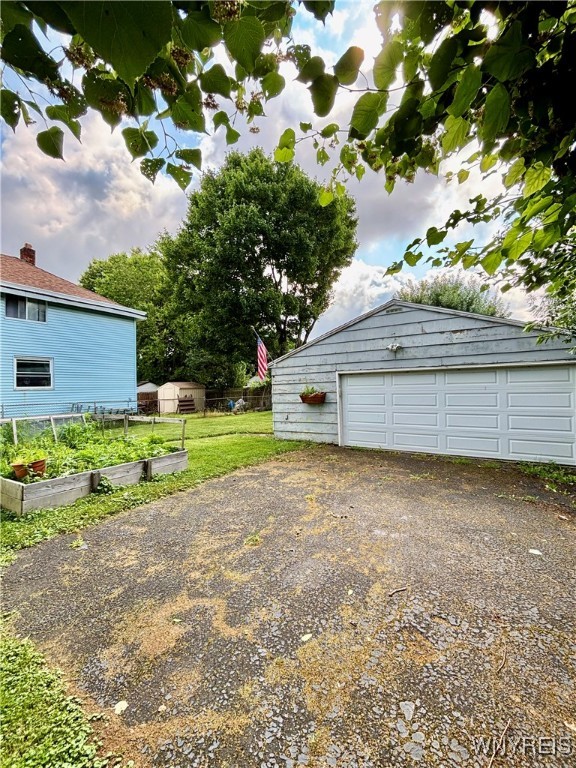 photo 2 : 39 Klas Avenue, West Seneca NY 14224
