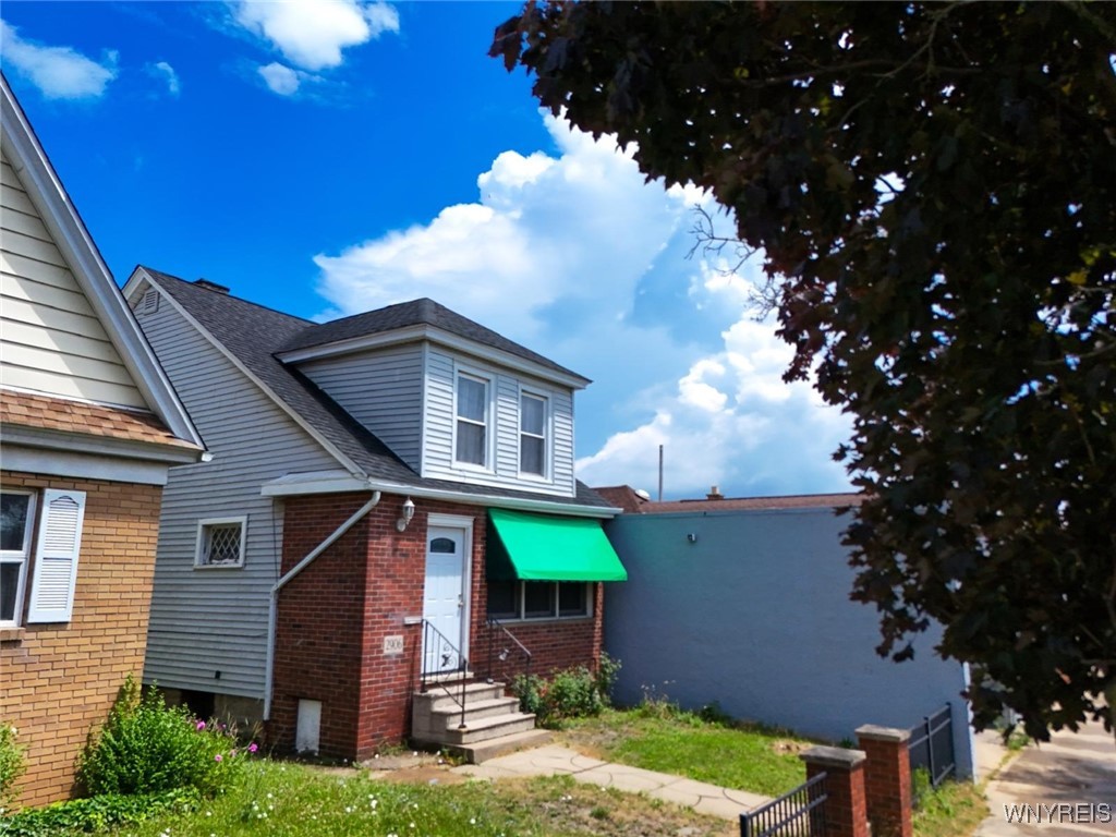 photo TLyd1Xz3I: 2906 Pine Avenue, Niagara Falls NY 14301