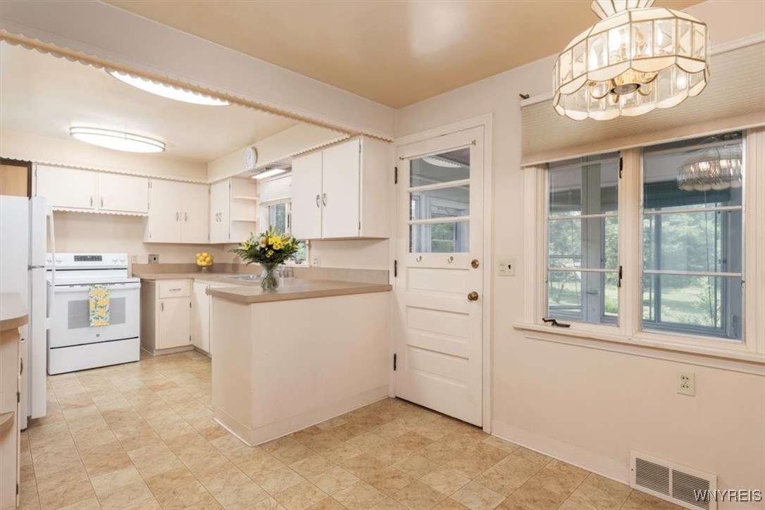 photo undefined: 356 Union Road, West Seneca NY 14224
