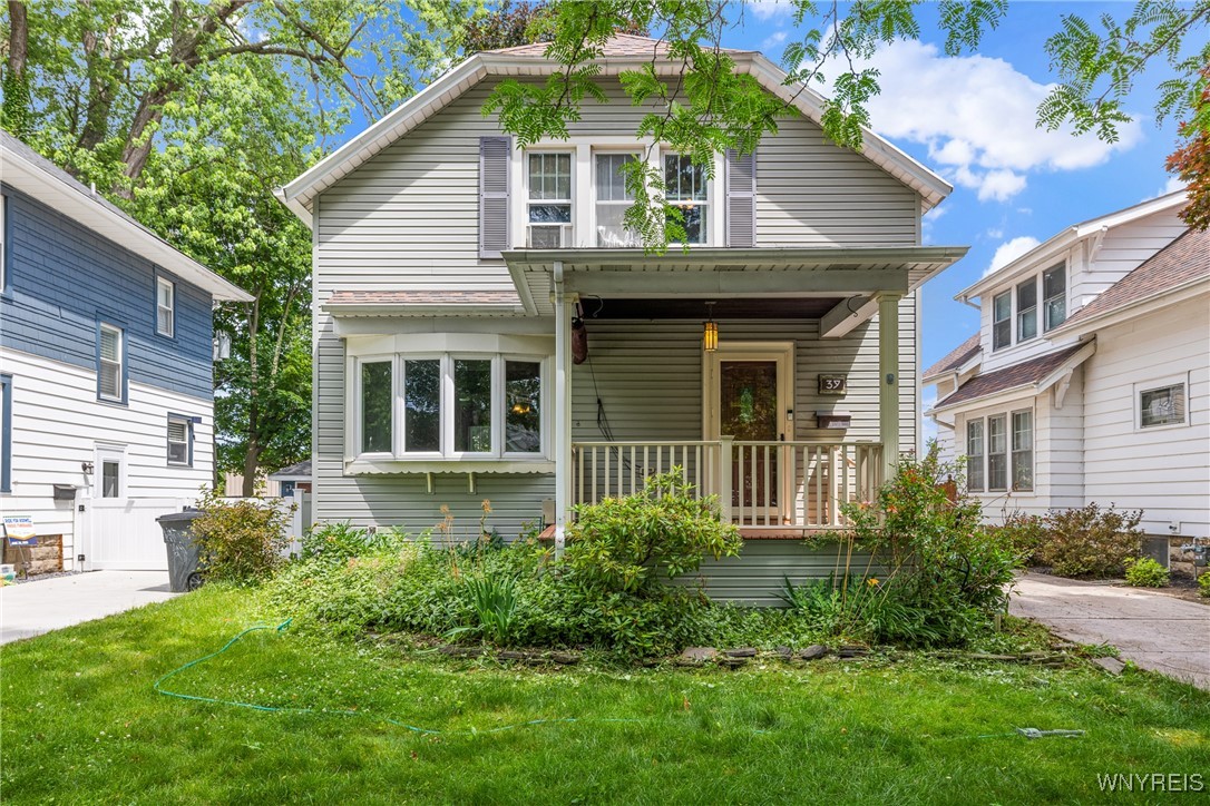photo jgNheU-1A1QhpUEXQXOUZTAa3ofOom8z0A: 39 Colonial Avenue, Lancaster NY 14086