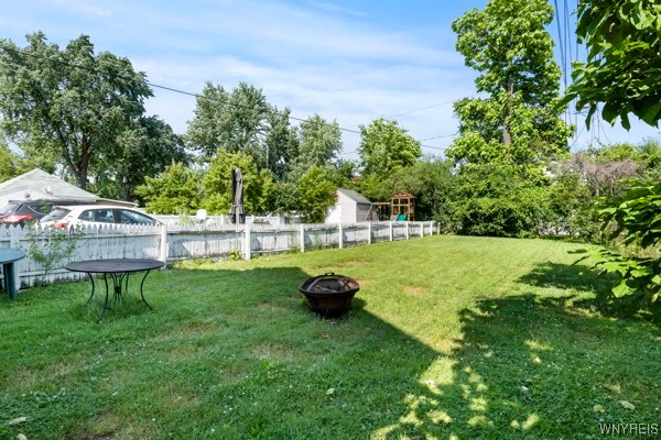 photo y7FmOuWzQfu7F0m23fkZnCvunwo: 255 Saranac Avenue 4, Buffalo NY 14216
