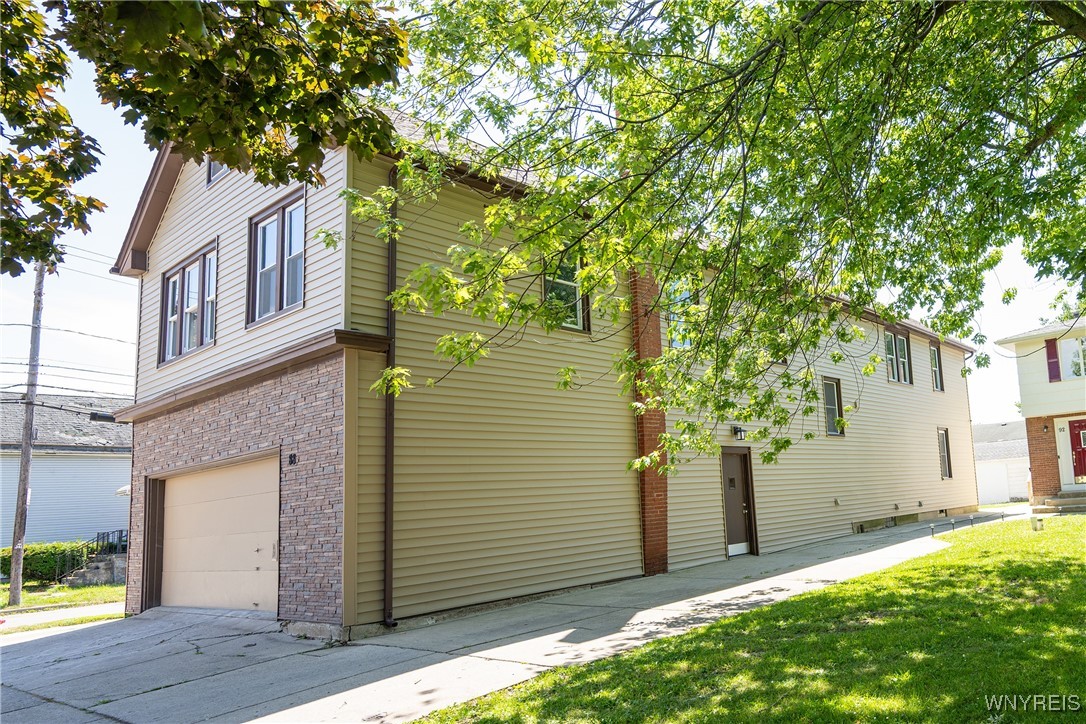 photo 3 : 88 Schiller Street, Buffalo NY 14206