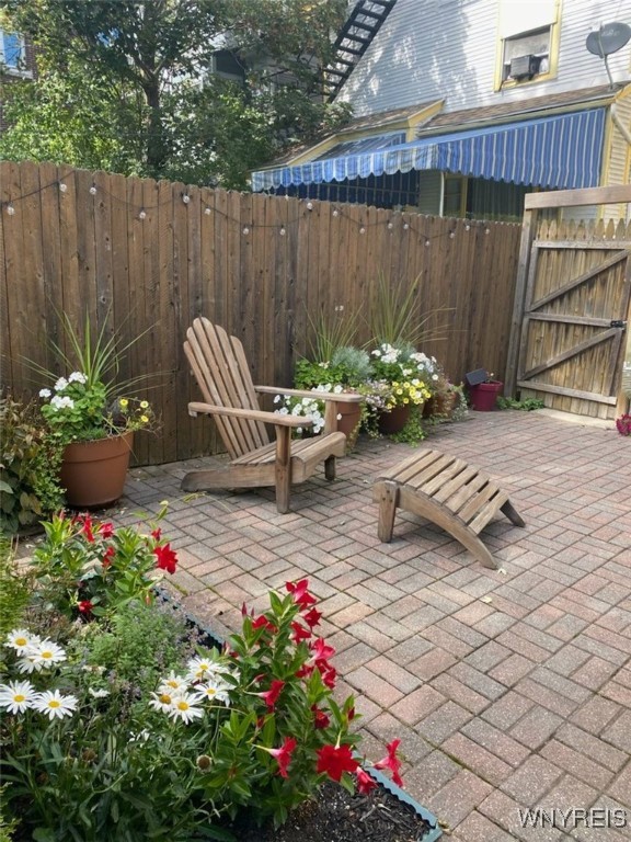 photo undefined: 176 Saint James Place LOWER, Buffalo NY 14222