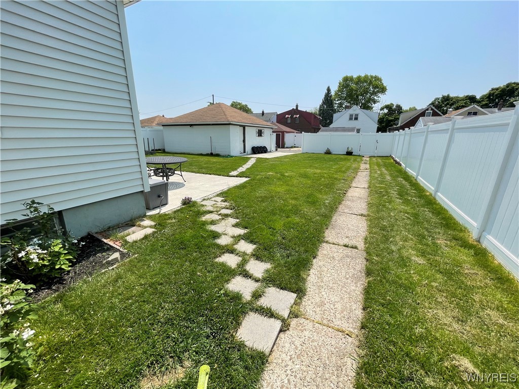 photo 4 : 2479 Forest Avenue, Niagara Falls NY 14301