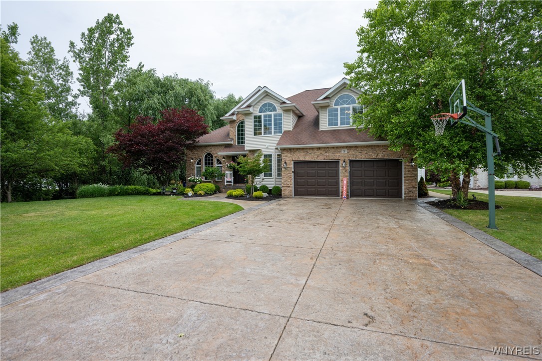 photo 0: 9 Rolling Woods Lane E, West Seneca NY 14224