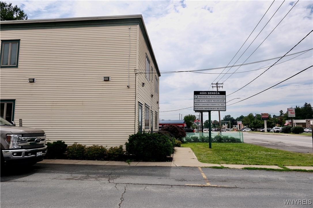 photo undefined: 4085 Seneca Street, West Seneca NY 14224