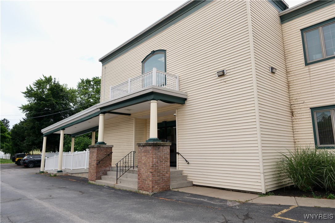 photo 3 : 4085 Seneca Street, West Seneca NY 14224