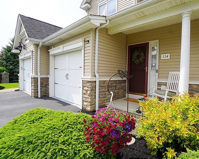 photo undefined: 114 Slate Bottom Drive, Lancaster NY 14043