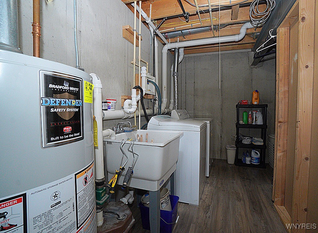 photo N6TLBuw9e43NJ6O3YWHrx8s36C-xaZvNMIbCbtC8: 114 Slate Bottom Drive, Lancaster NY 14043
