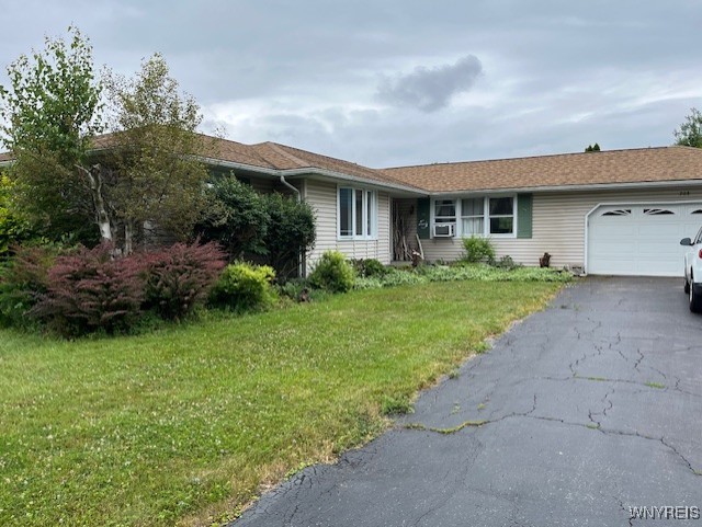 photo undefined: 208 Angle Road, West Seneca NY 14224