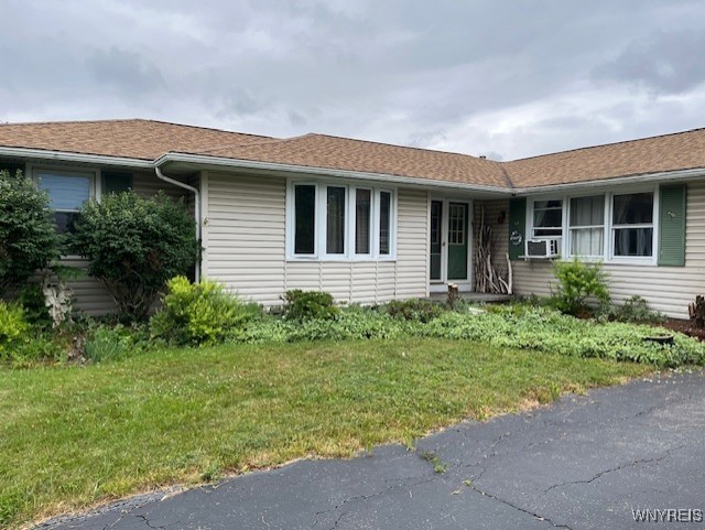 photo undefined: 208 Angle Road, West Seneca NY 14224