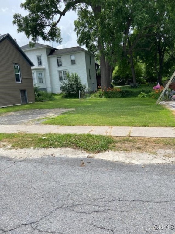 photo 4 : 409 Prospect Street, Watertown City NY 13601