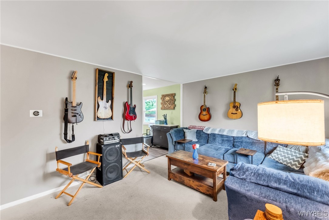 photo 2 : 64 Markey Avenue, Lancaster NY 14086