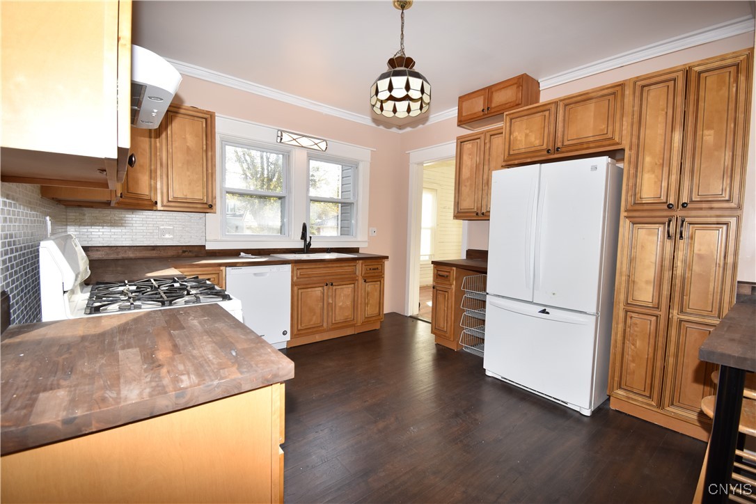 photo 3 : 248 Flower Avenue East, Watertown City NY 13601