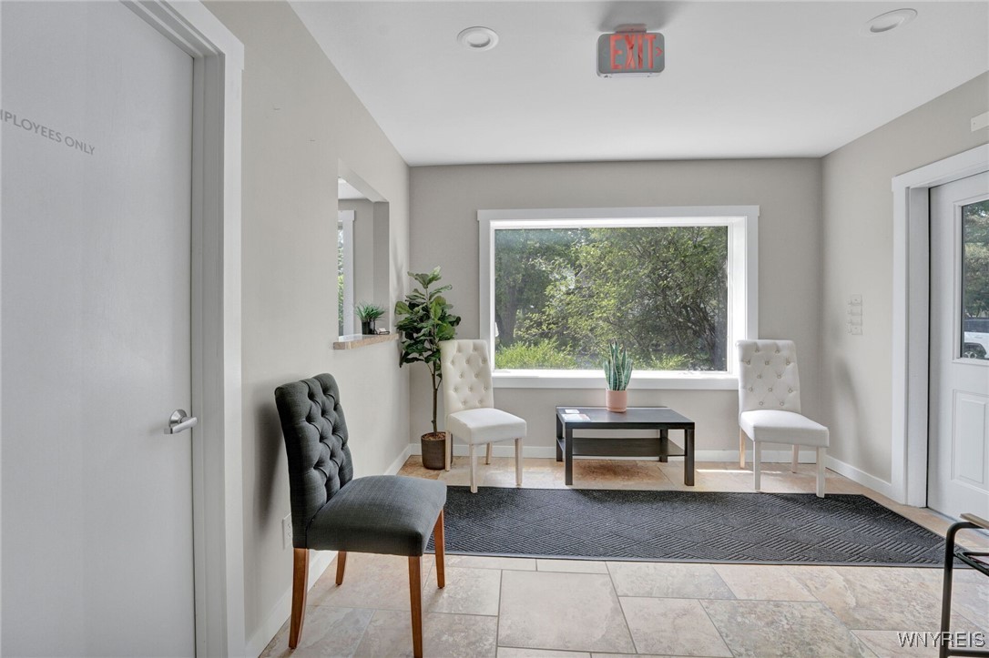 photo 3 : 502 Main Street, Aurora NY 14052