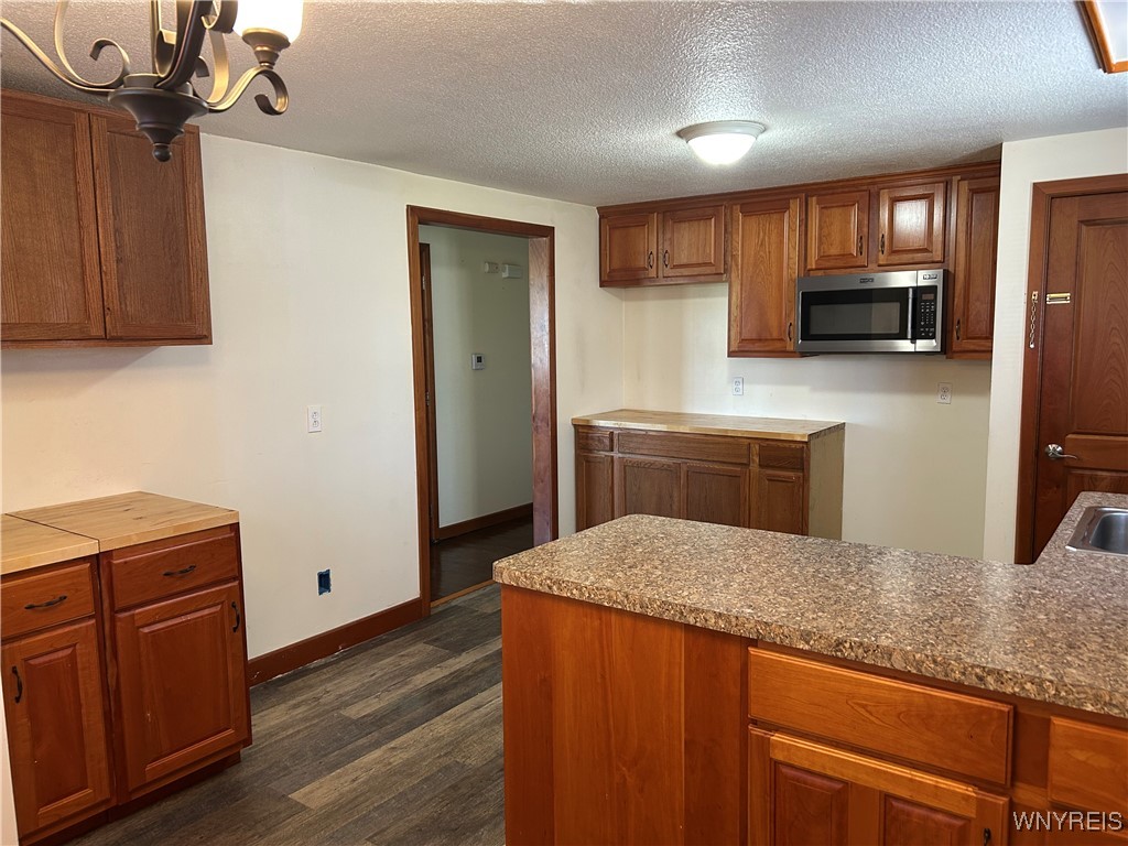 photo 4 : 688 Dick Road, Cheektowaga NY 14225