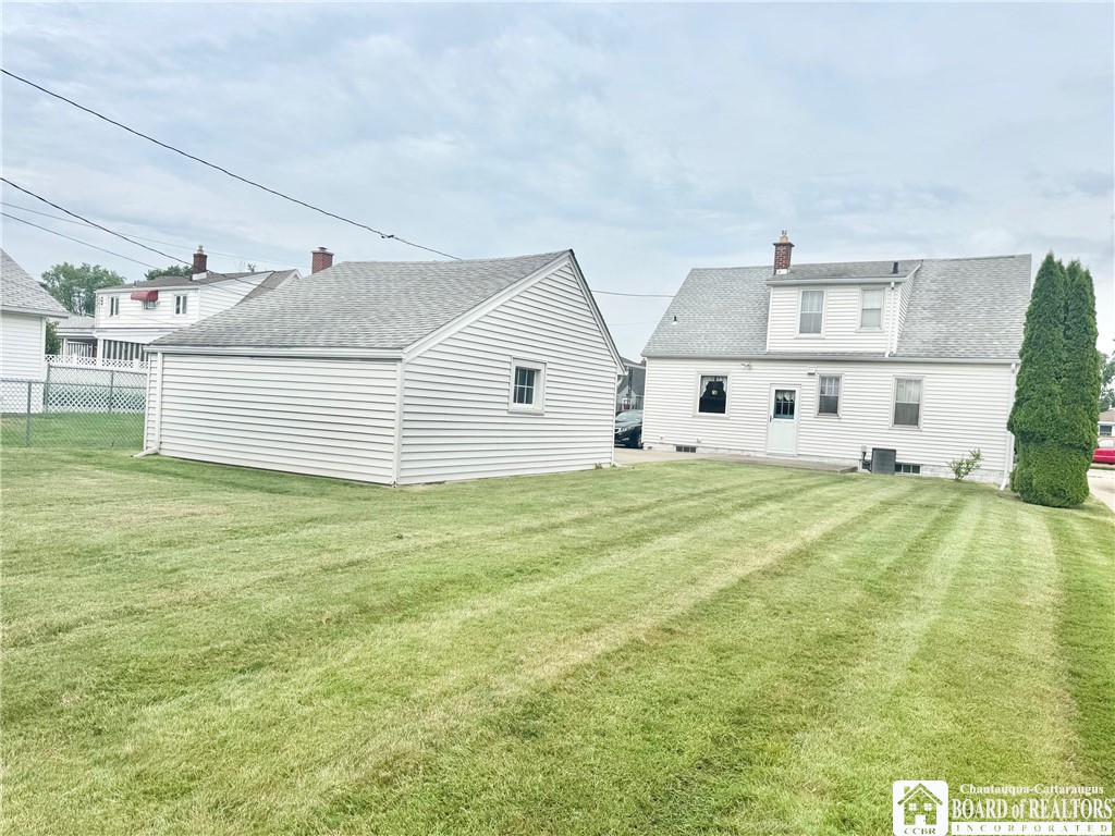 photo undefined: 297 South Shore Boulevard, Lackawanna NY 14218