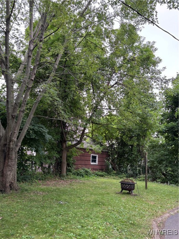 photo 2 : 620 Beach Road, Cheektowaga NY 14225