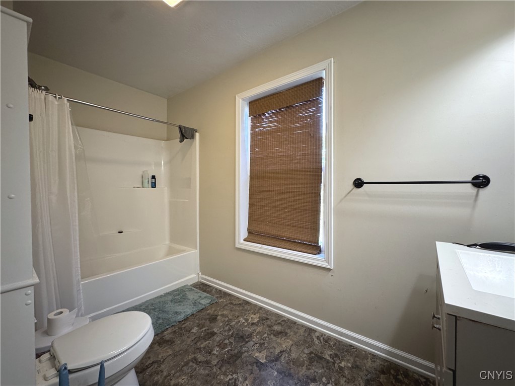 photo 3 : 222 Academy Street, Watertown City NY 13601