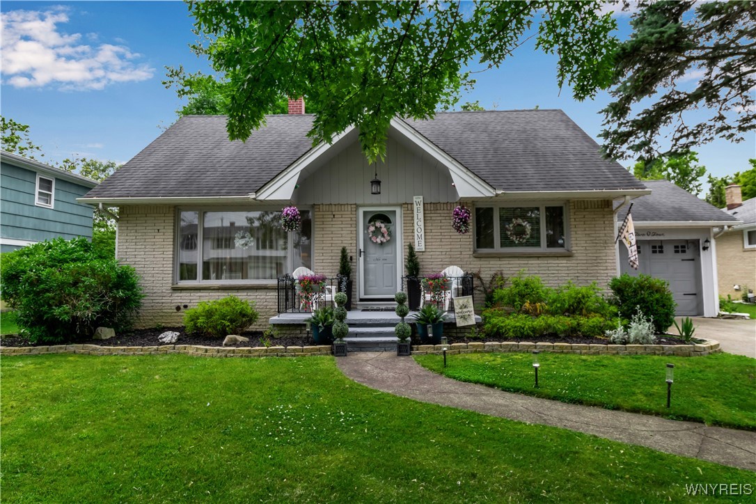 photo pgcUyD9a59NdCbWwV-J44o: 204 French Lea Road, West Seneca NY 14224