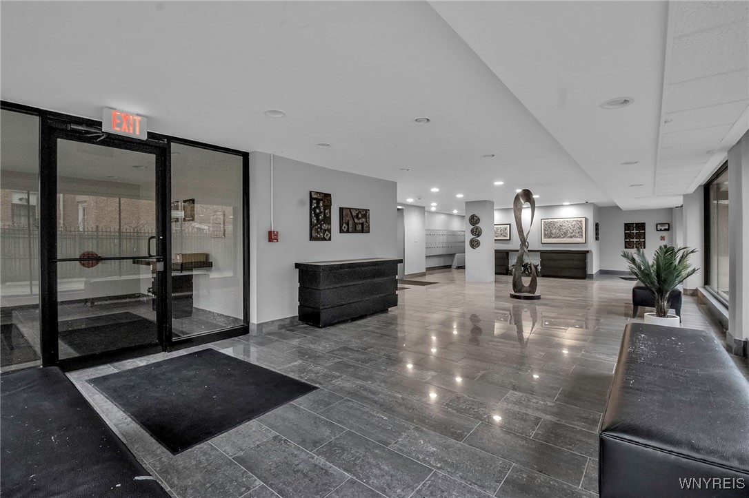 photo 4 : 849 Delaware Avenue 404, Buffalo NY 14209