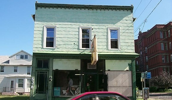 photo Ur8kPaM3gtK4FaFcge-gBg: 528 Ferry Avenue, Niagara Falls NY 14301