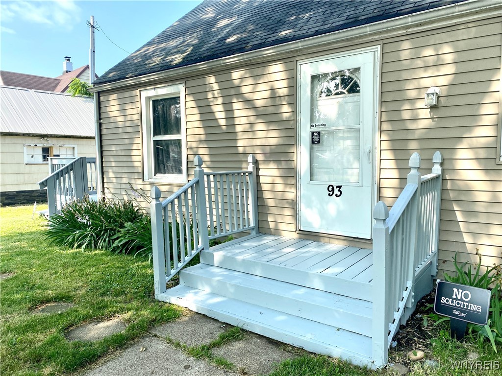 photo bt5vhsEFWZ2LKbWtoNRxLzHHSXB8g-Z2o: 93 Jackson Avenue, Lackawanna NY 14218