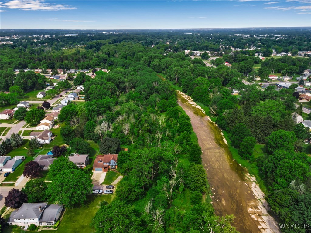 photo 3 : 112 Creekview Drive, West Seneca NY 14224