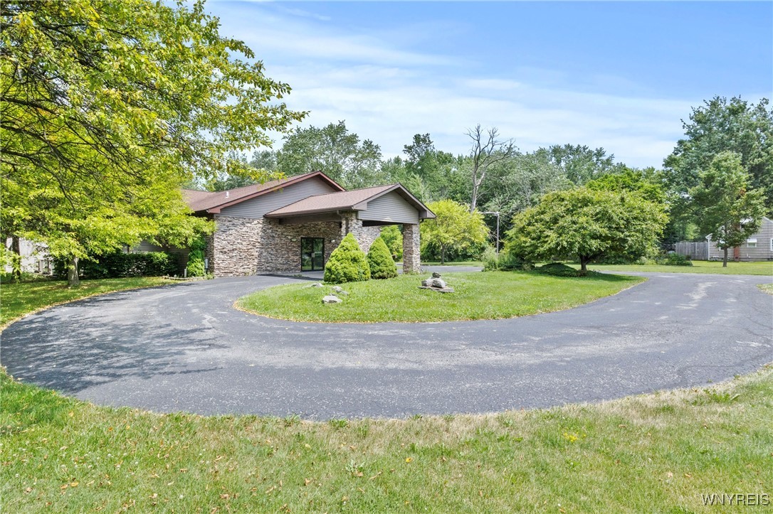 photo undefined: 2099 River Road, Wheatfield NY 14304