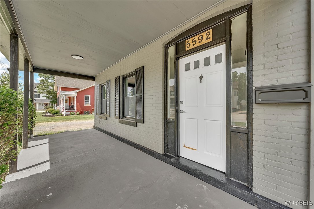 photo 3 : 5592 Broadway Street, Lancaster NY 14086