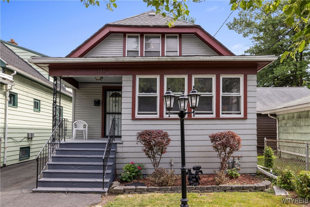 photo 0: 305 Warwick Avenue, Buffalo NY 14215