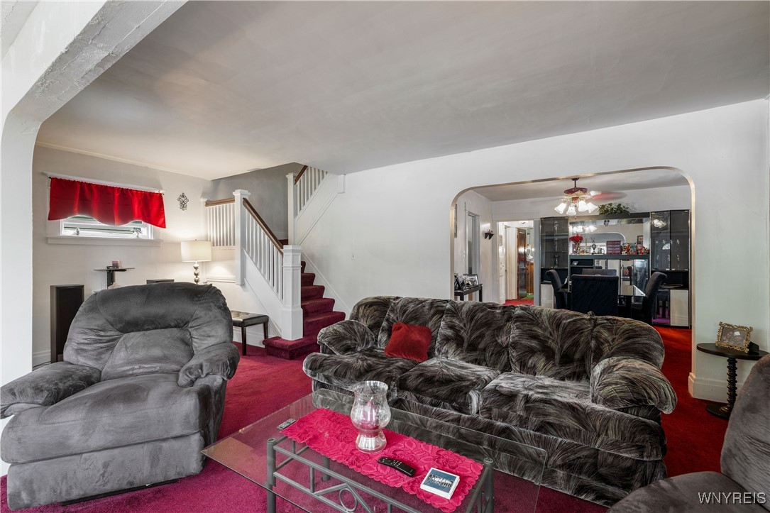 photo 2 : 305 Warwick Avenue, Buffalo NY 14215