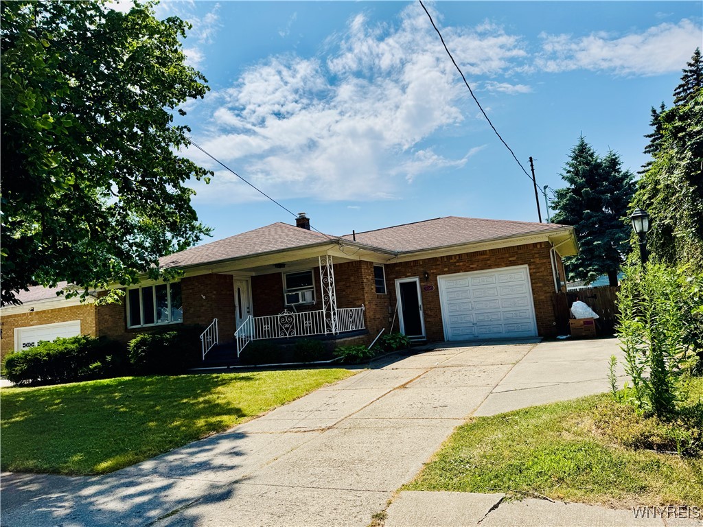 photo 1 : 268 Cass Avenue, Cheektowaga NY 14206