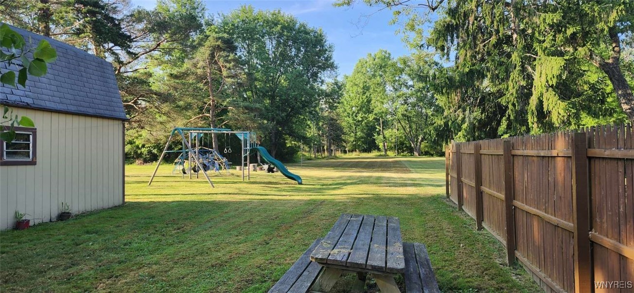 photo AJyqWUJFOZq4s3P0: 239 Bullis Road, West Seneca NY 14224