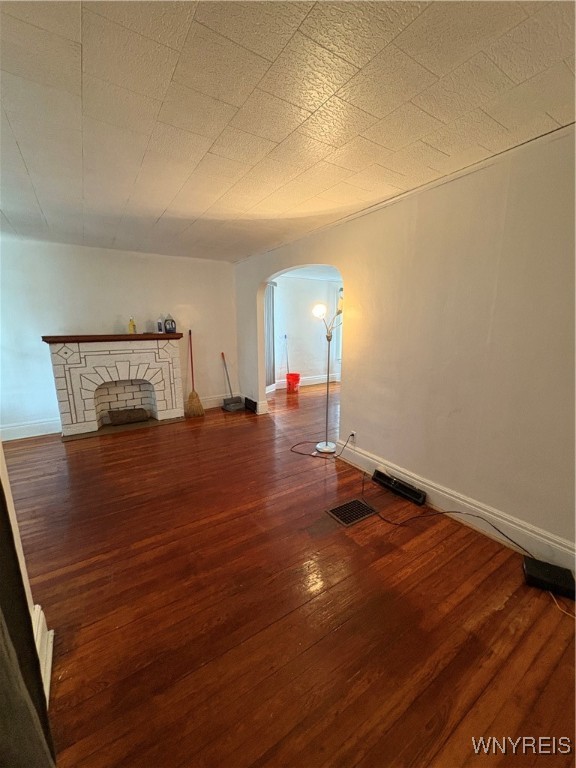 photo pH29iDRvfjz1TrGEj0mN3xmetcIqYyC4: 310 East Delavan Avenue N, Buffalo NY 14208