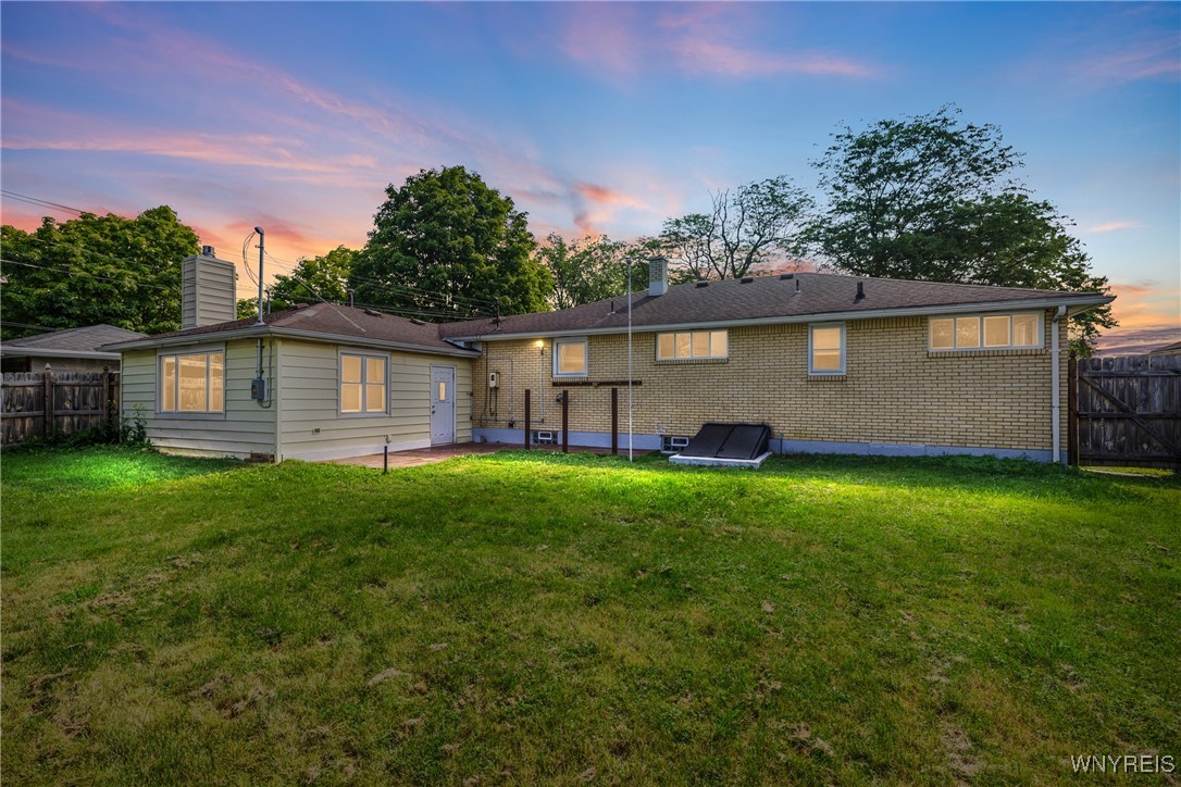 photo 2 : 202 Waltercrest, West Seneca NY 14224