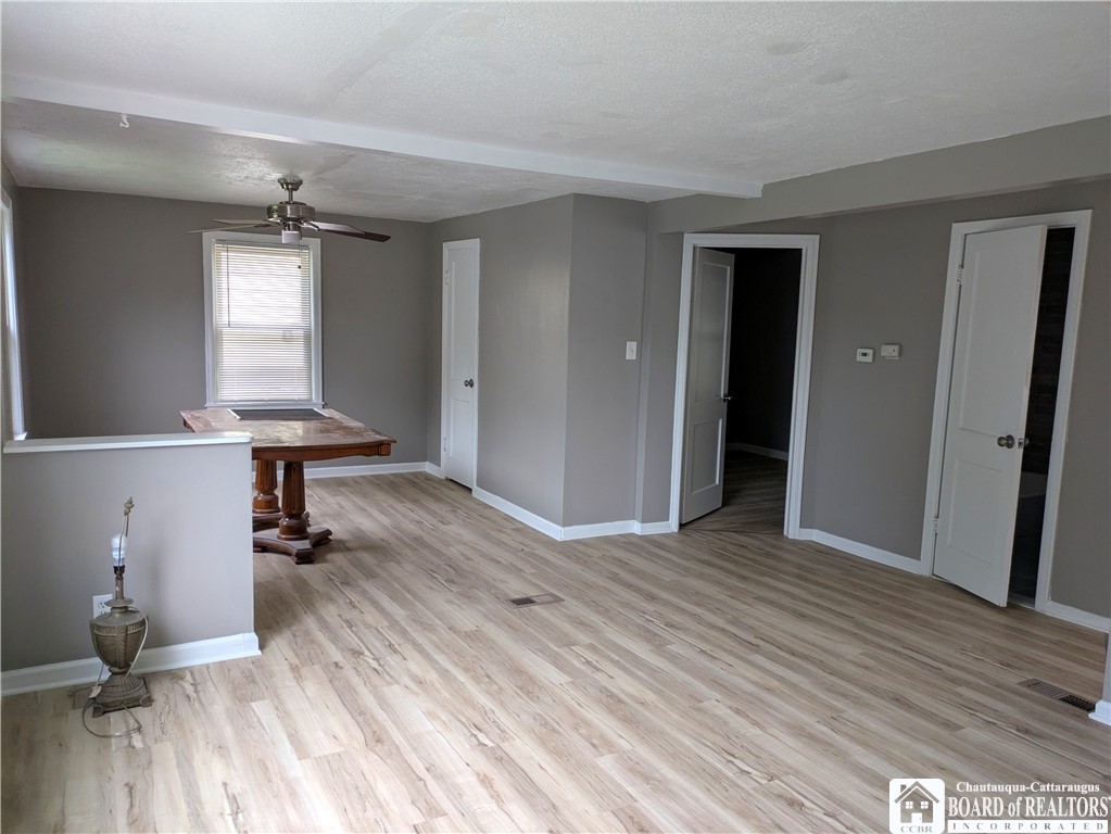 photo 2 : 2953 Ontario Avenue, Niagara Falls NY 14305