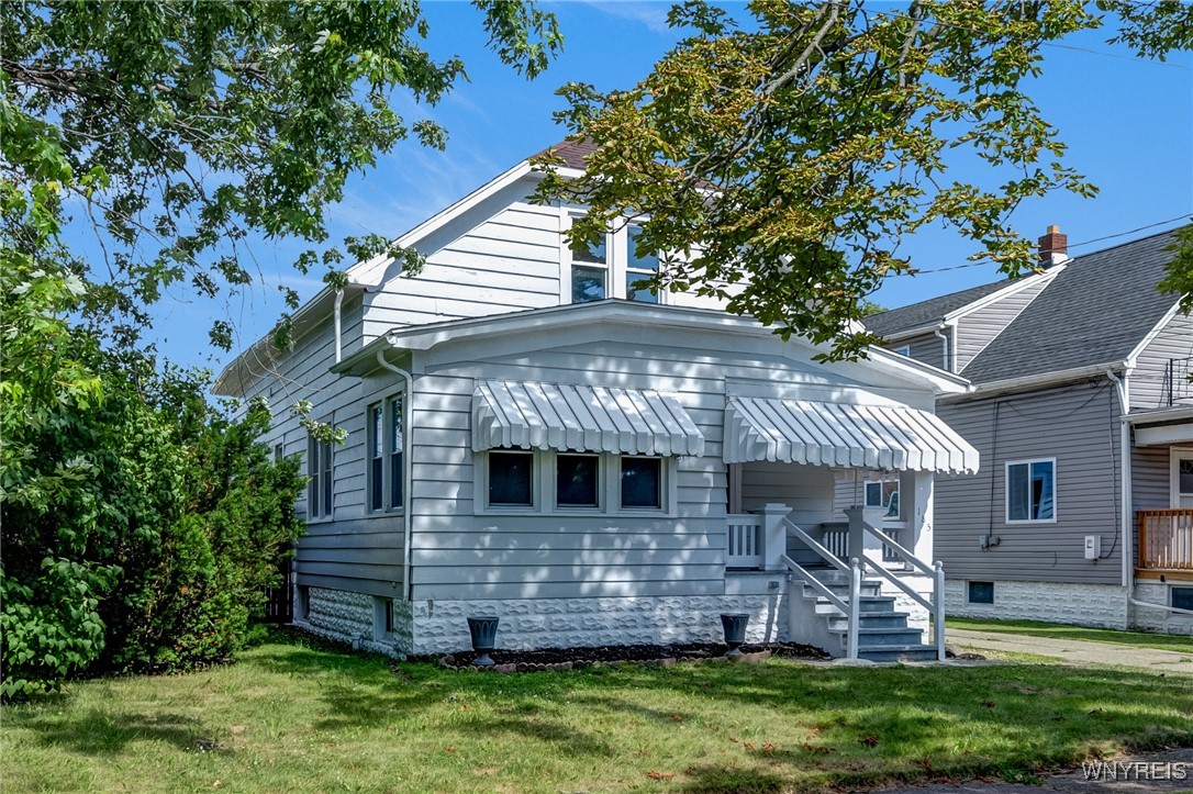 photo 2 : 185 North Pleasant Parkway, Cheektowaga NY 14206