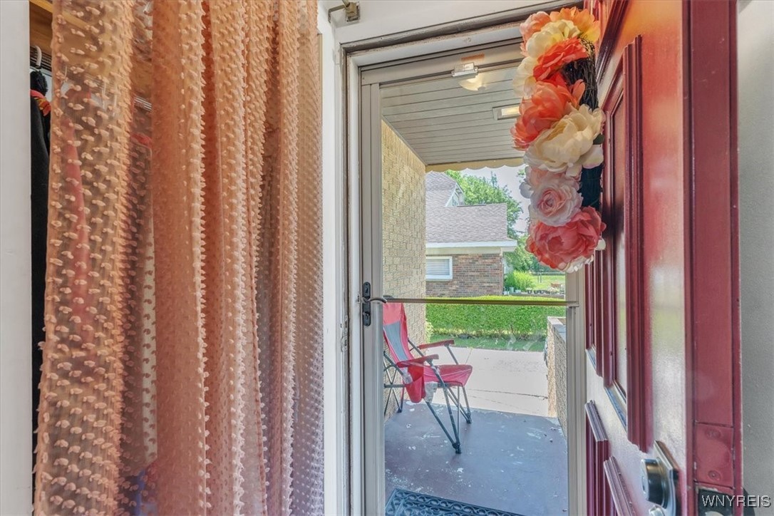 photo 4 : 35 Toelsin Road, Cheektowaga NY 14225